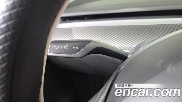 Tesla Model Y 2022 — photo 24