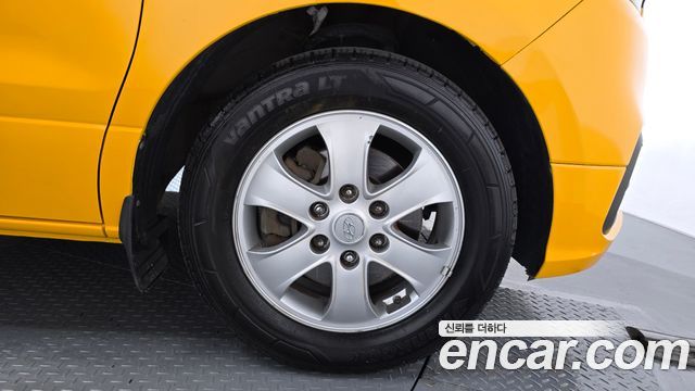 Hyundai Starex 2019 — photo 7