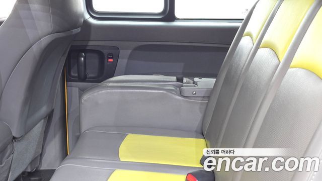 Hyundai Starex 2019 — photo 15