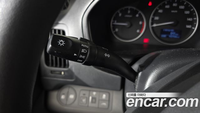 Hyundai Starex 2019 — photo 29
