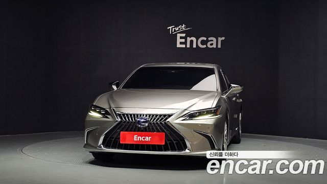 Lexus ES 2022 — photo 3
