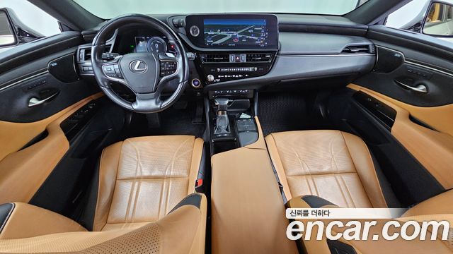 Lexus ES 2022 — photo 7