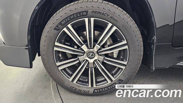 Lexus LX 2019 — photo 5