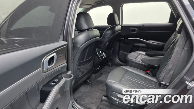 Kia Sorento 2021 — photo 18