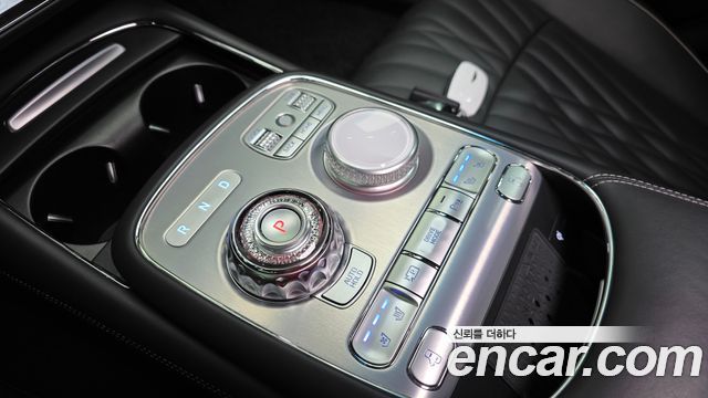 Genesis G90 2022 — photo 12