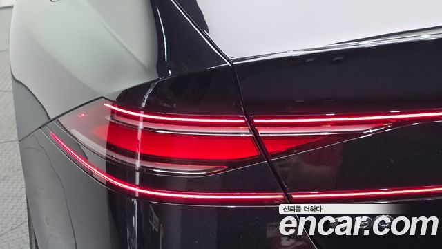 Genesis G90 2022 — photo 9