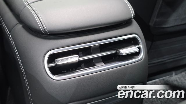 Genesis G90 2022 — photo 35