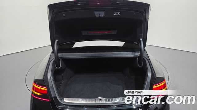 Genesis G90 2022 — photo 37