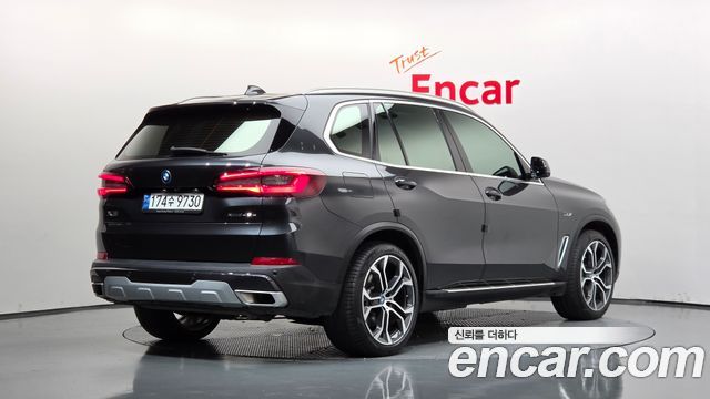 BMW X5 2023 — photo 2