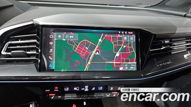 Audi Q4 e-tron 2022 — photo 20
