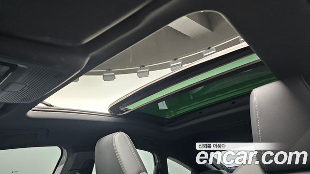 Audi Q4 e-tron 2022 — photo 24