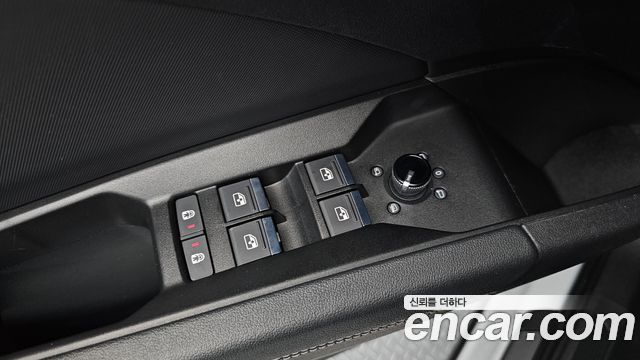 Audi Q4 e-tron 2022 — photo 31