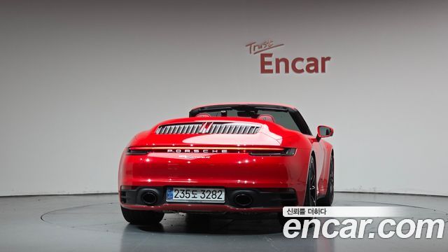 Porsche 911 2024 — photo 4