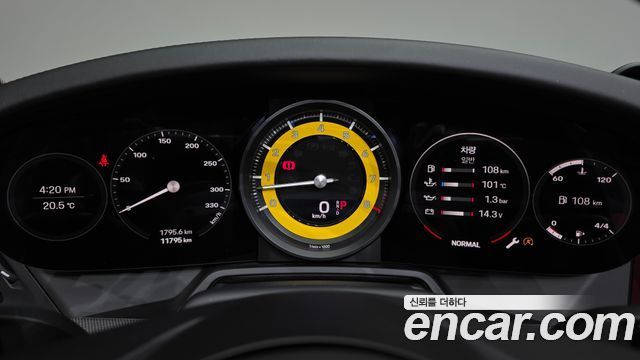 Porsche 911 2024 — photo 11