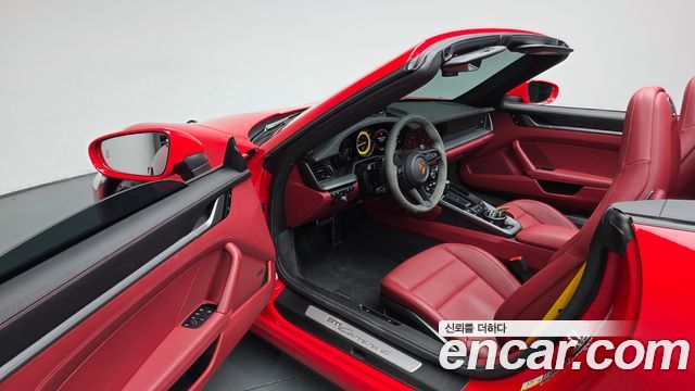 Porsche 911 2024 — photo 13