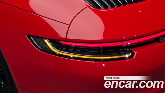 Porsche 911 2024 — photo 9