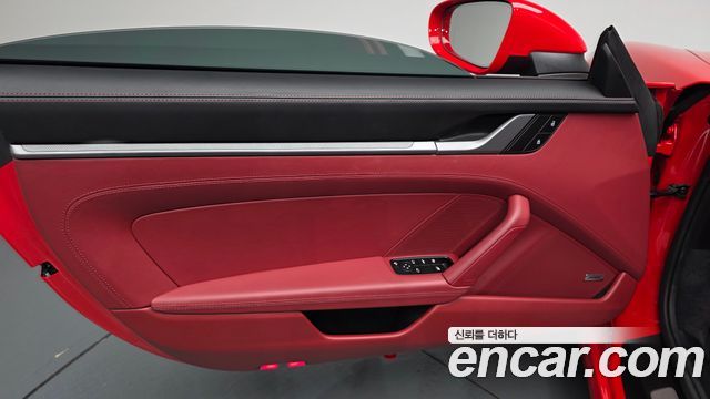 Porsche 911 2024 — photo 14