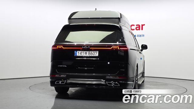 Kia Canival 2023 — photo 4