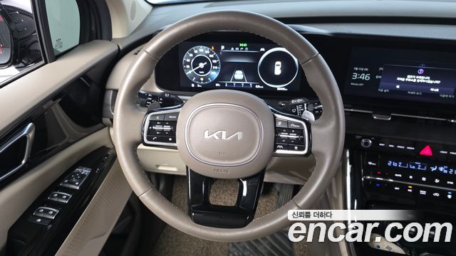 Kia Canival 2023 — photo 19