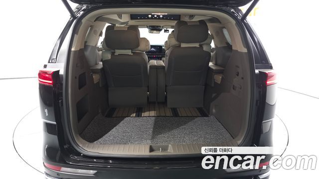 Kia Canival 2023 — photo 34