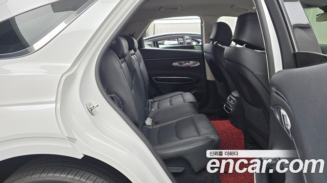 Genesis GV70 2022 — photo 12