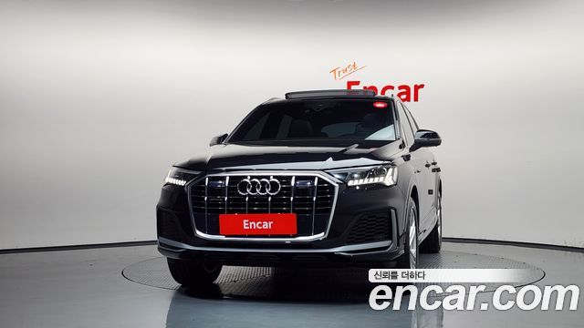 Audi Q7 2021 — photo 3