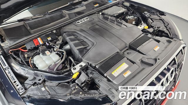 Audi Q7 2021 — photo 6