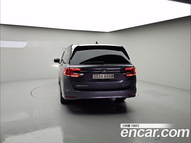 Honda Odyssey 2022 — photo 4