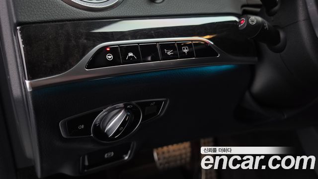Mercedes-Benz S-Class 2019 — photo 26