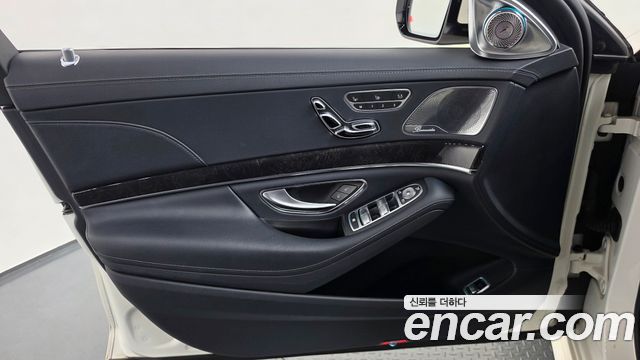 Mercedes-Benz S-Class 2019 — photo 14