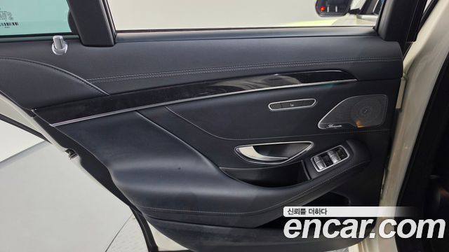 Mercedes-Benz S-Class 2019 — photo 15