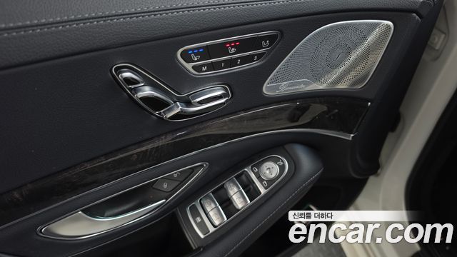 Mercedes-Benz S-Class 2019 — photo 28
