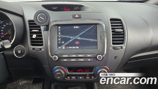 Kia K3 2018 — photo 13