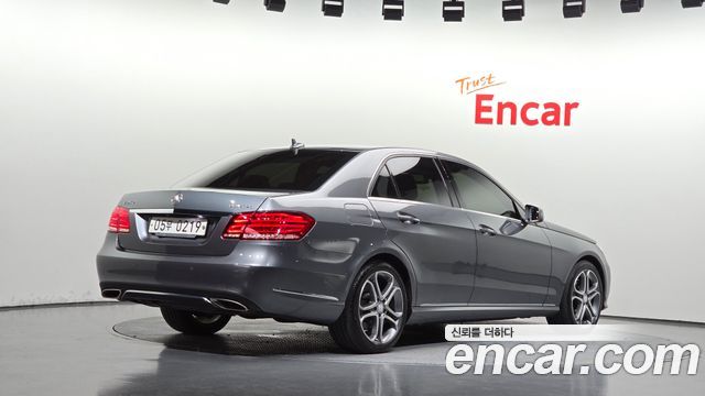 Mercedes-Benz E-Class 2016 — photo 2