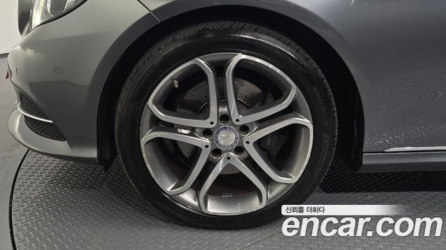 Mercedes-Benz E-Class 2016 — photo 5