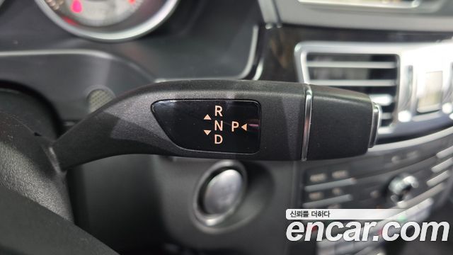 Mercedes-Benz E-Class 2016 — photo 9