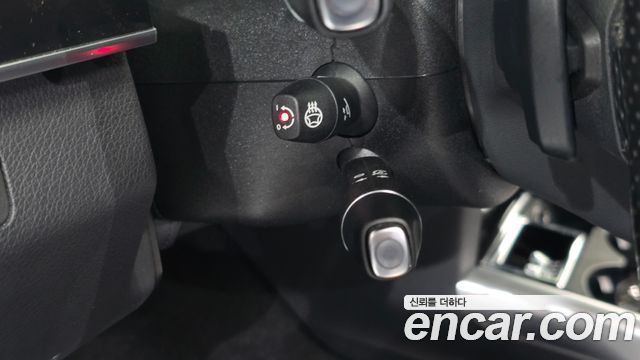 Mercedes-Benz E-Class 2016 — photo 17