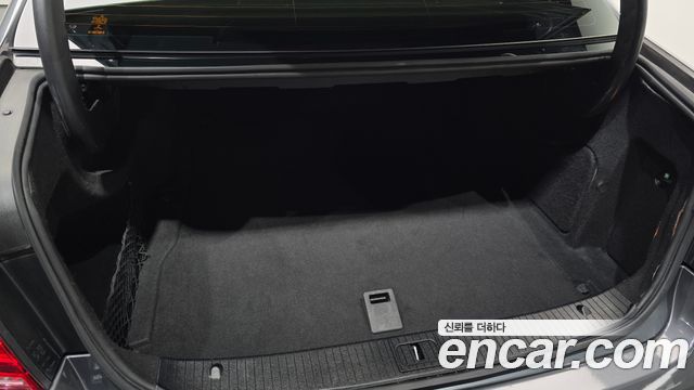 Mercedes-Benz E-Class 2016 — photo 19