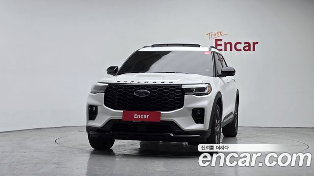 Ford Explorer 2025 — photo 3