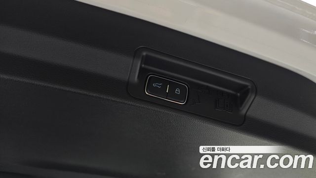 Ford Explorer 2025 — photo 20
