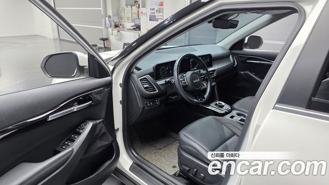 Kia Seltos 2023 — photo 13