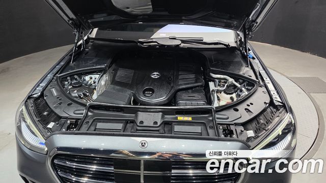 Mercedes-Benz S-Class 2021 — photo 6