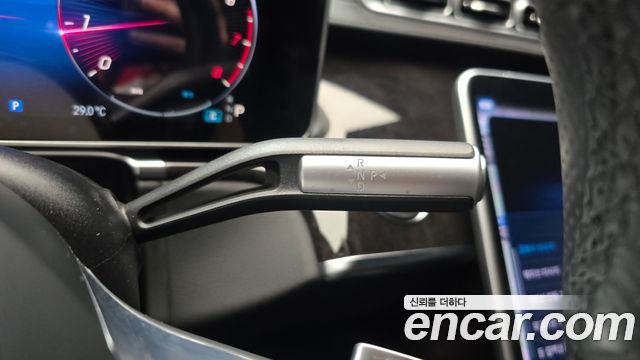 Mercedes-Benz S-Class 2021 — photo 12