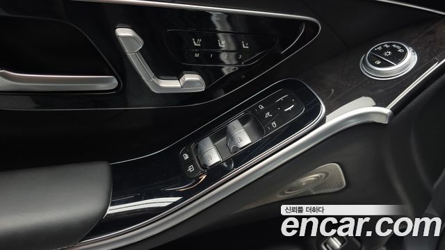 Mercedes-Benz S-Class 2021 — photo 26