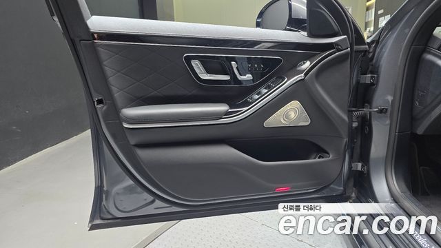 Mercedes-Benz S-Class 2021 — photo 14