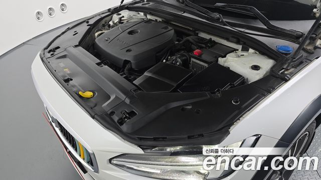 Volvo V90 2020 — photo 6
