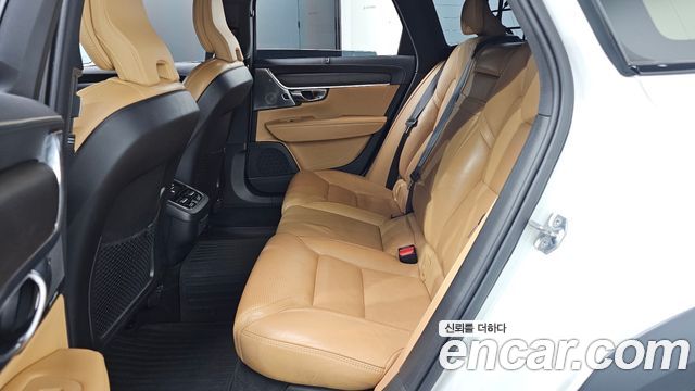 Volvo V90 2020 — photo 18