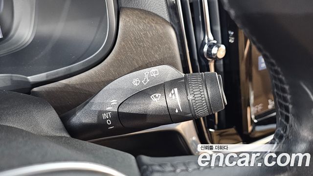 Volvo V90 2020 — photo 31