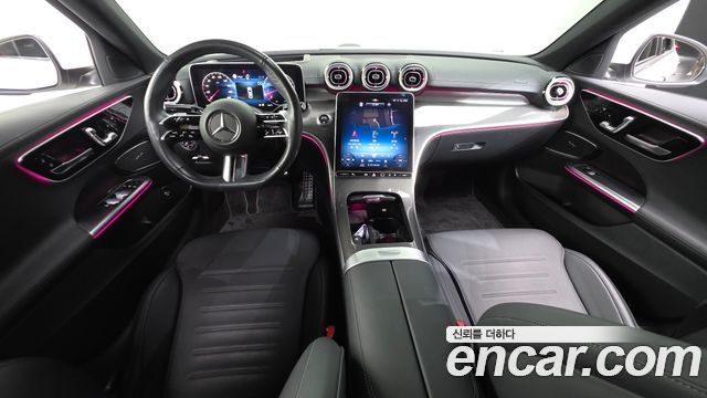 Mercedes-Benz C-Class 2023 — photo 7
