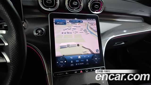 Mercedes-Benz C-Class 2023 — photo 14